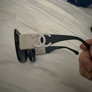 CHANEL Black and white square sunglasses